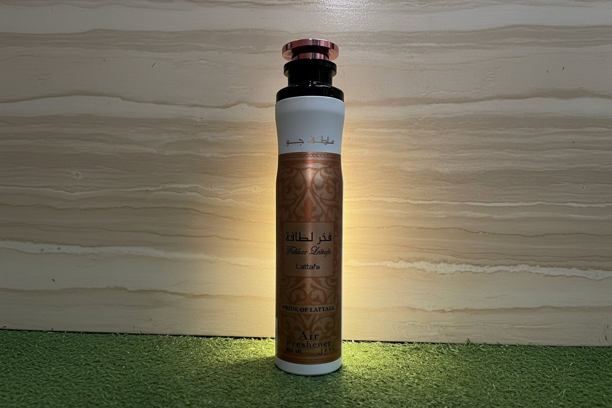 AMBIENTADOR FAKHAR WOMAM